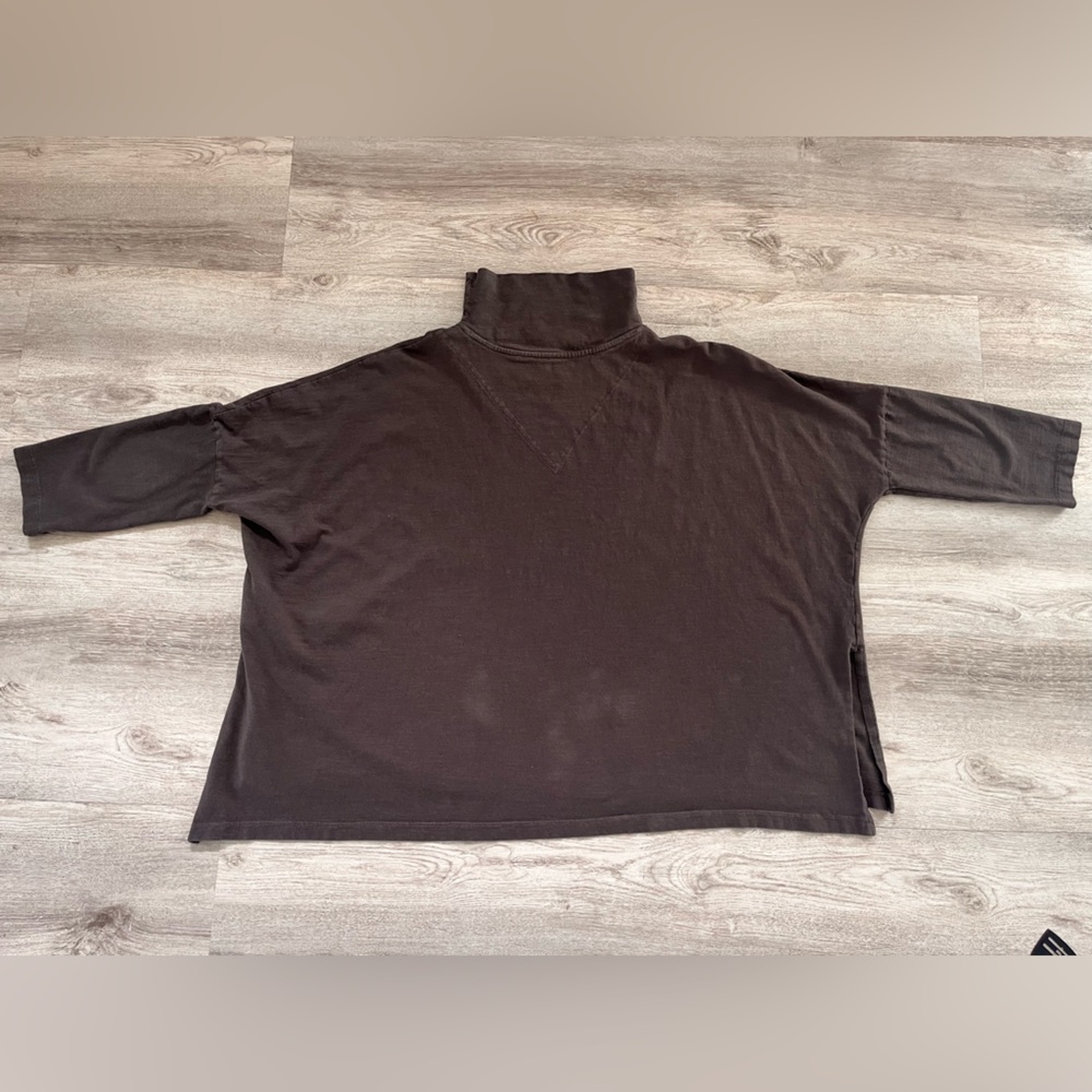 Mersea Catalina turtleneck tee soft clay brown medium - Picture 7 of 9
